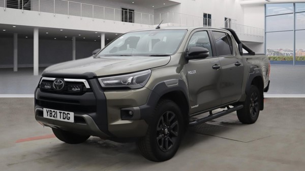 TOYOTA Hilux